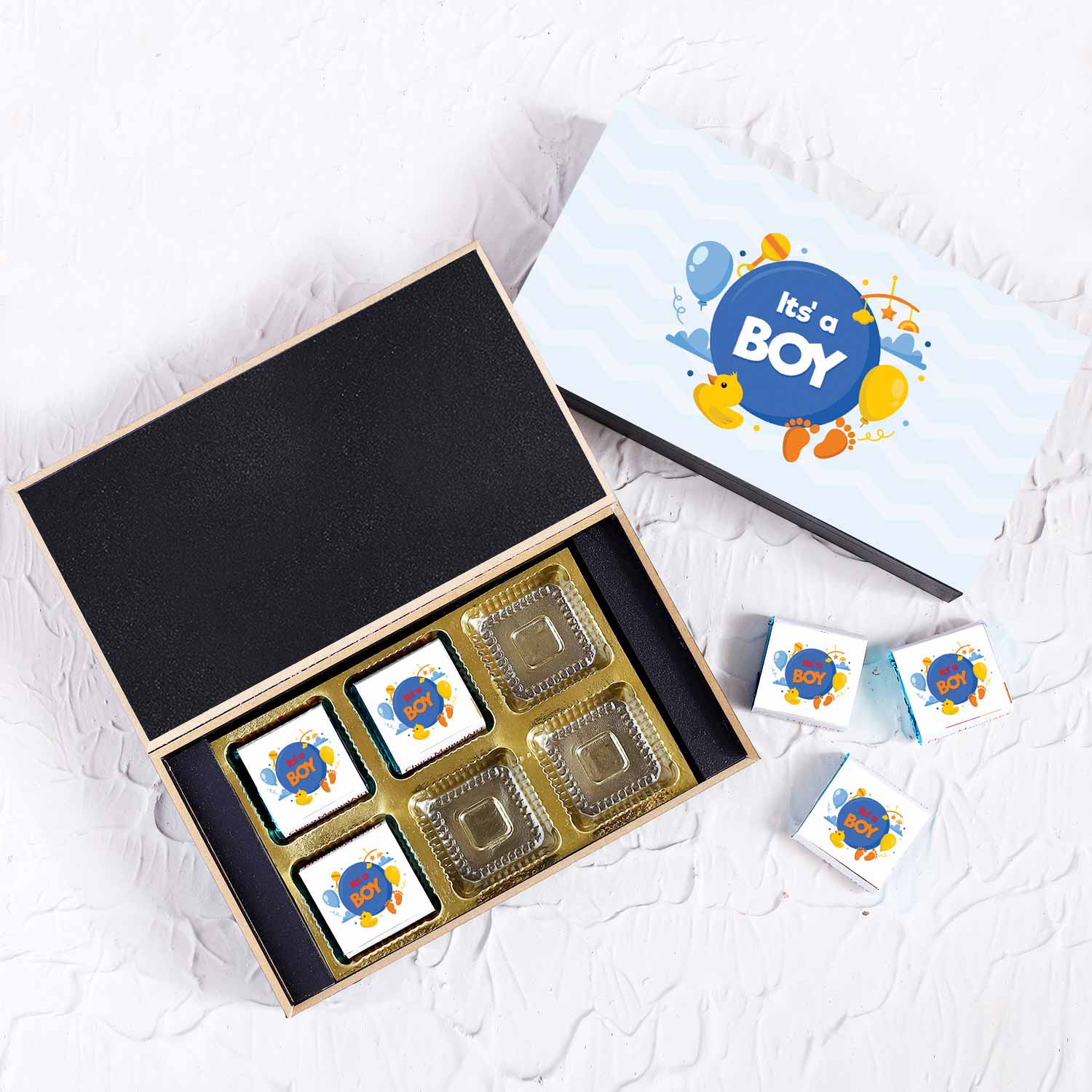 Baby boy birth announcement "It's a Boy" customised chocolates.Baby birth announcement messages.  Funny baby boy announcement.