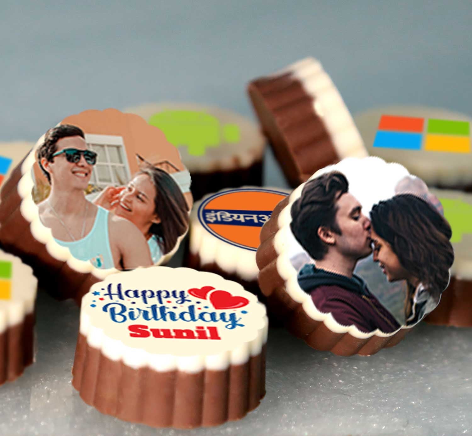 Name printed chocolates to congratulate the couple